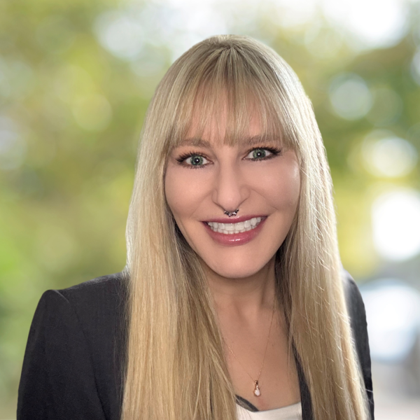 Kenna Lee | Certified Professional Organizer® | ADHD Organizer